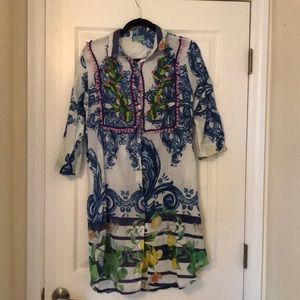 Antica Santoria cover up. Size Small